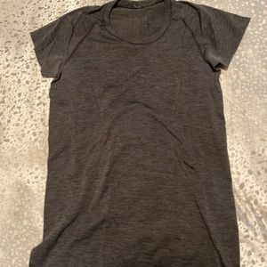 Lulu lemon workout top